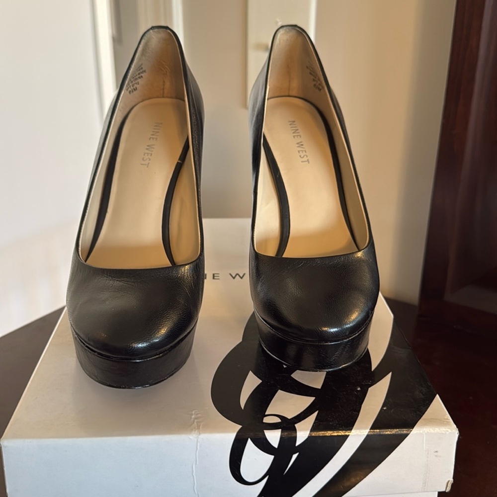 Black platform high stiletto